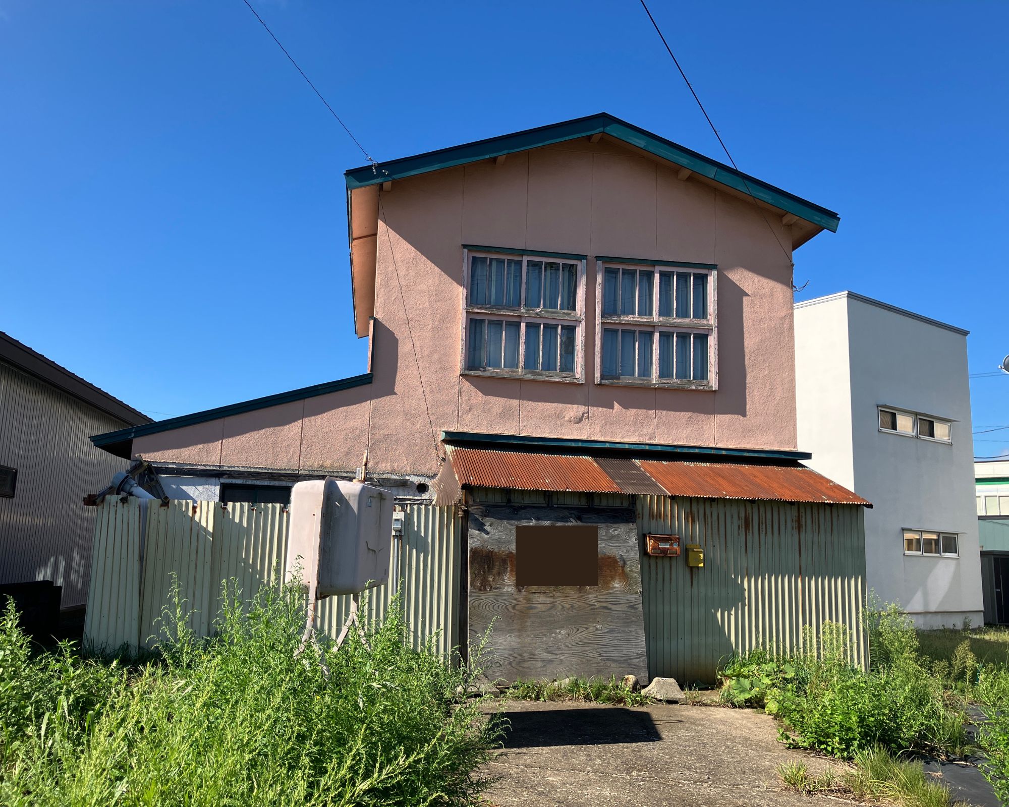 三輪小学校すぐ近く🏫　子育て世帯にオススメ👪!!　国道101号沿い交通利便性◎🚙